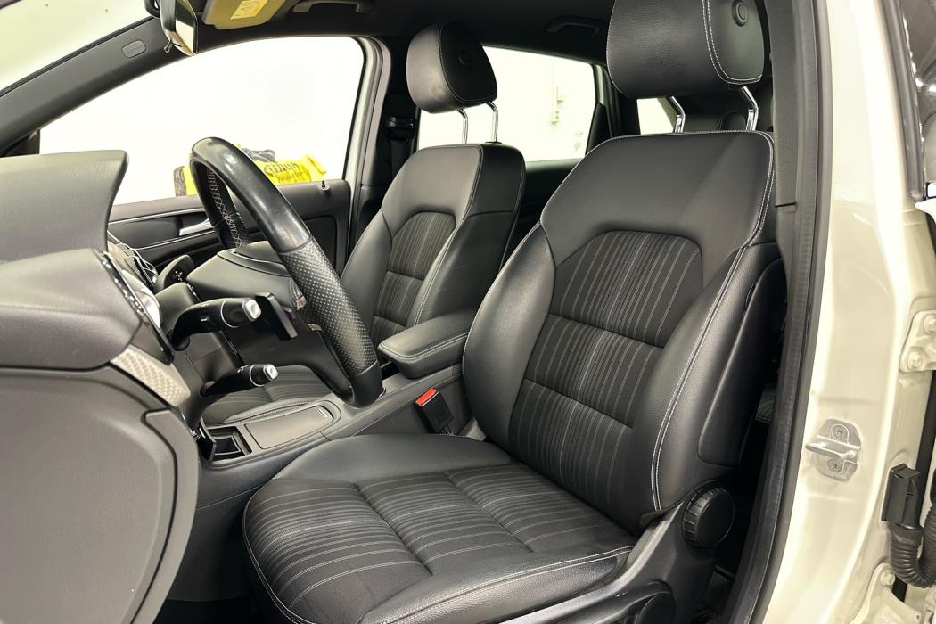 MERCEDES-BENZ B 2014