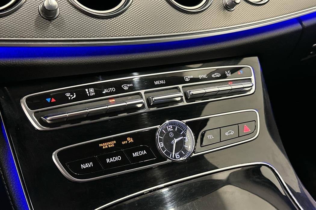 MERCEDES-BENZ E 2016