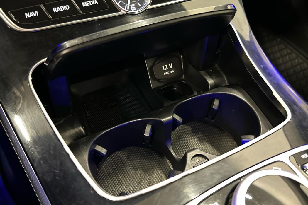 MERCEDES-BENZ E 2016