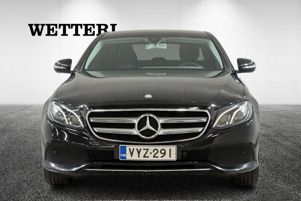 MERCEDES-BENZ E 2016
