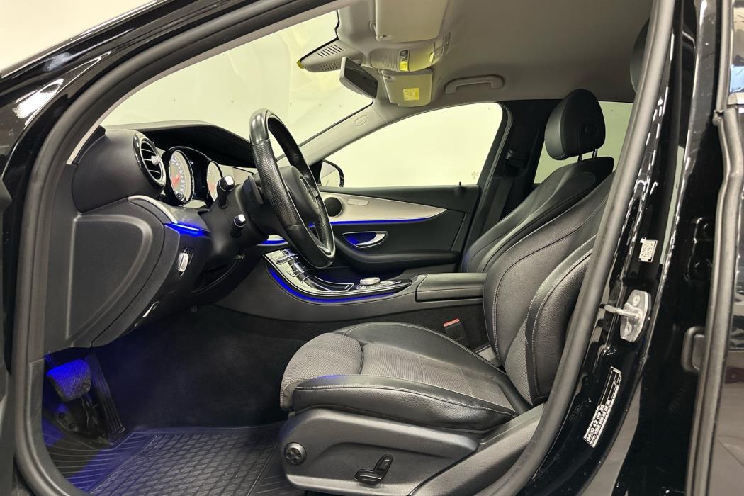 MERCEDES-BENZ E 2016