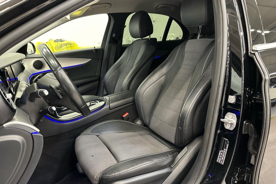 MERCEDES-BENZ E 2016