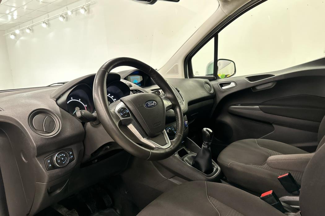 FORD Transit Courier 2016