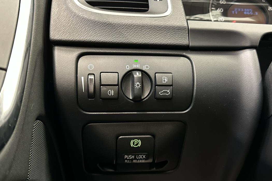 VOLVO S60 2012