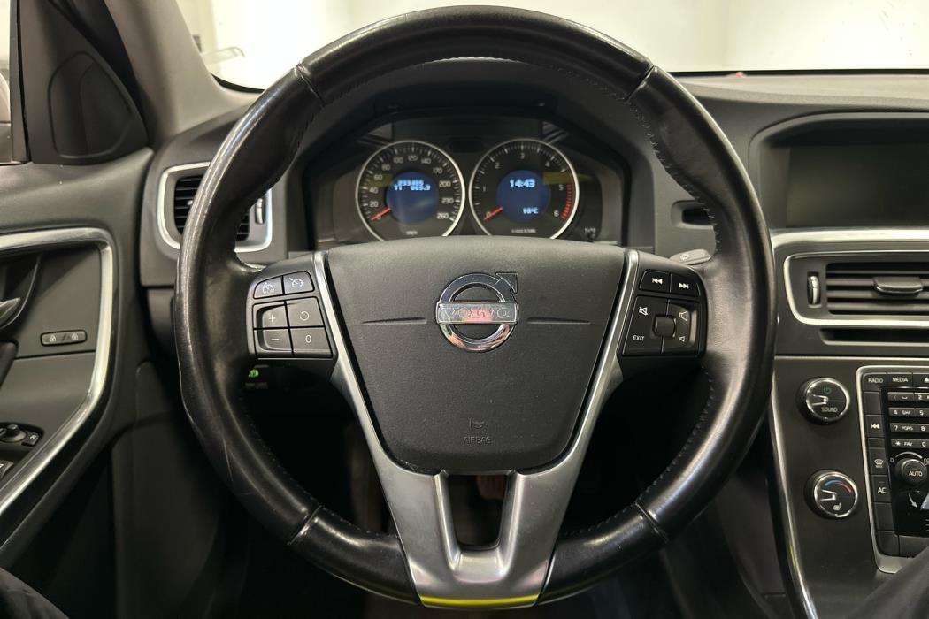 VOLVO S60 2012
