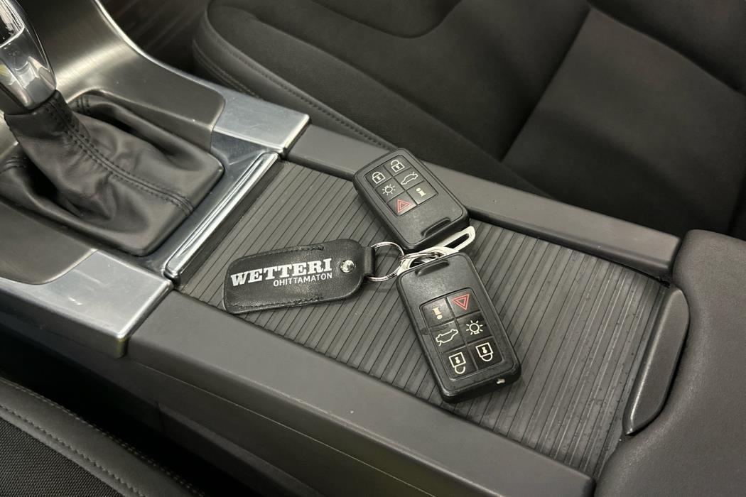 VOLVO S60 2012