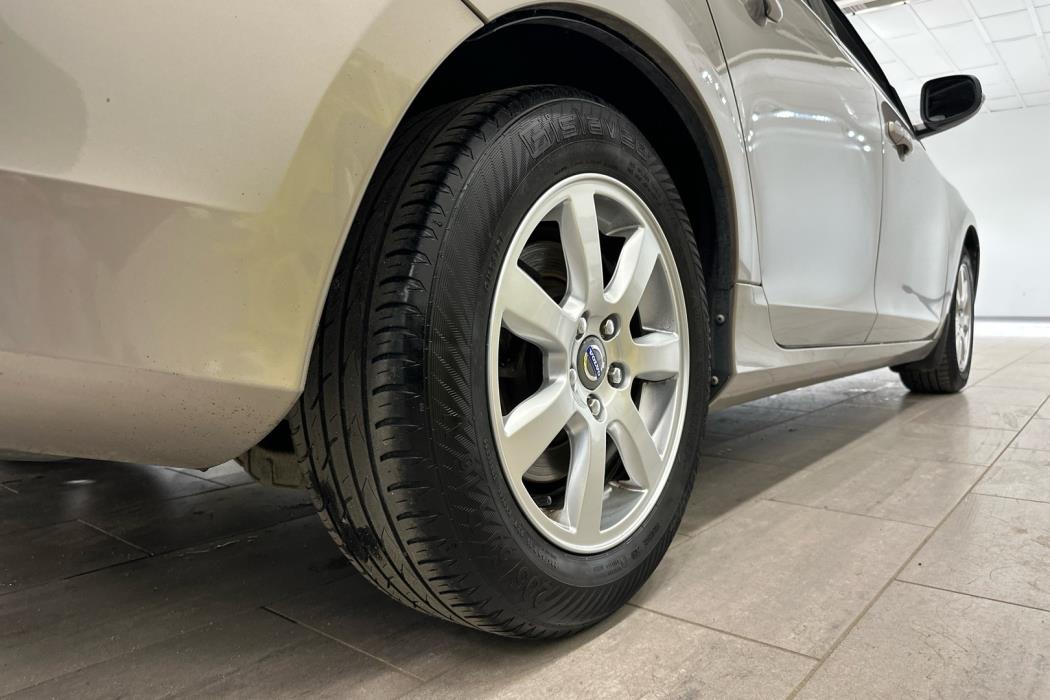 VOLVO S60 2012