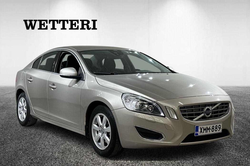 VOLVO S60 2012