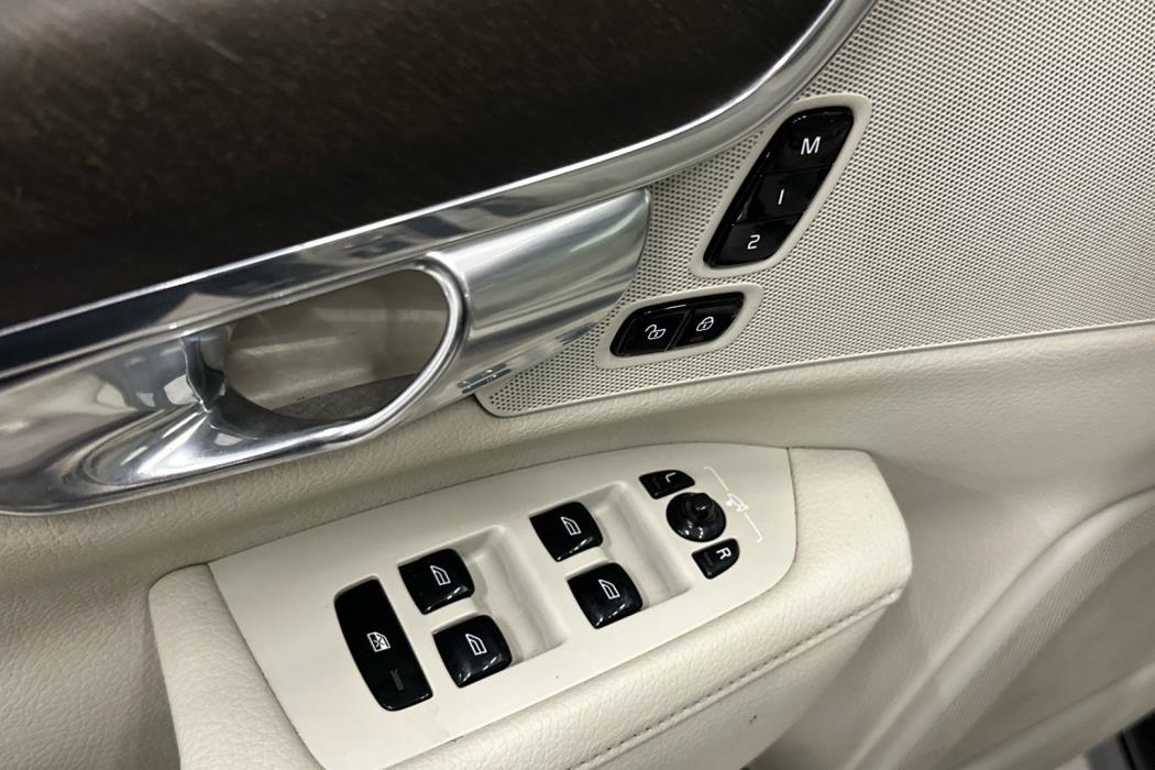 VOLVO V90 Cross Country 2018