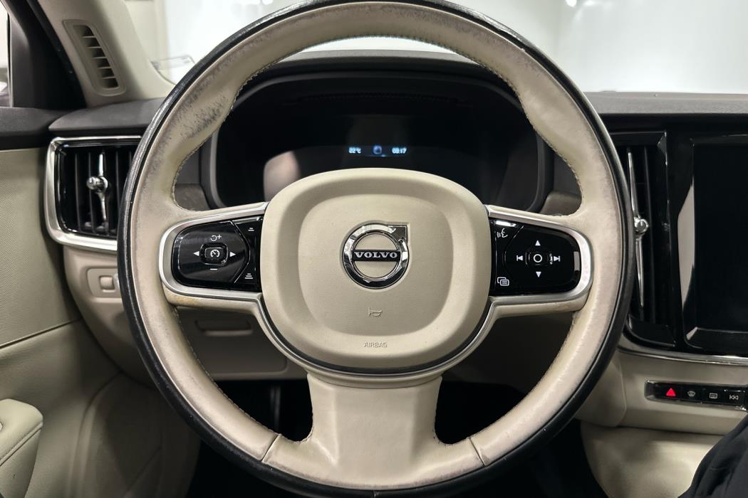 VOLVO V90 Cross Country 2018