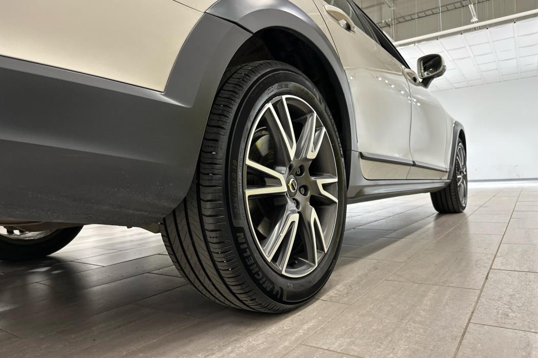 VOLVO V90 Cross Country 2018