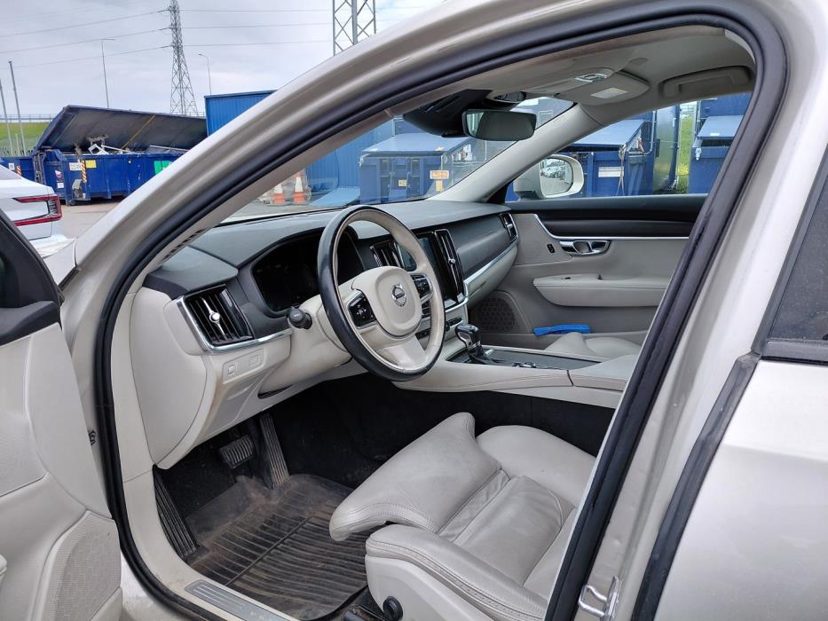 VOLVO V90 Cross Country 2018