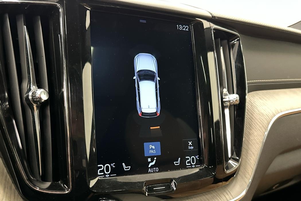VOLVO XC60 2018