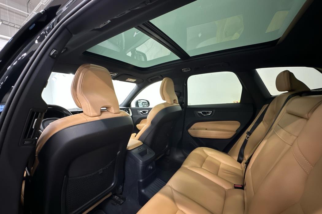 VOLVO XC60 2018