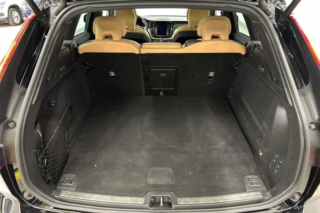 VOLVO XC60 2018