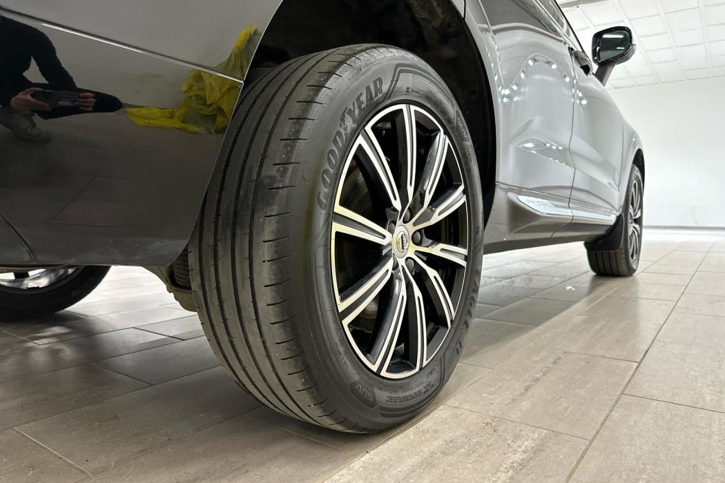VOLVO XC60 2018