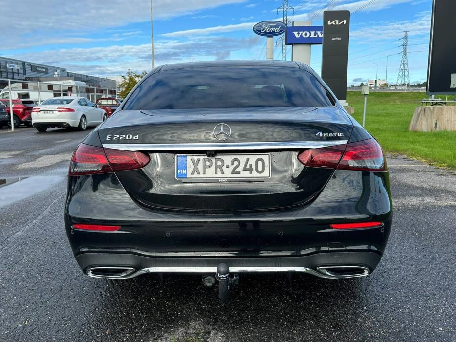 MERCEDES-BENZ E 2021