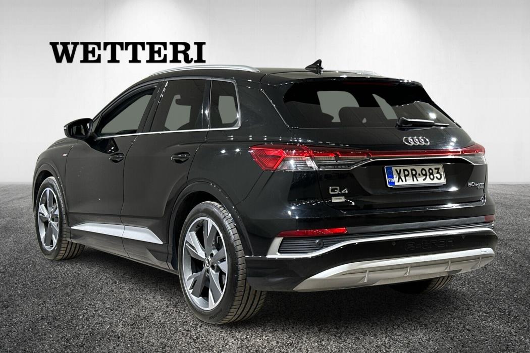 AUDI Q4 e-tron 2021