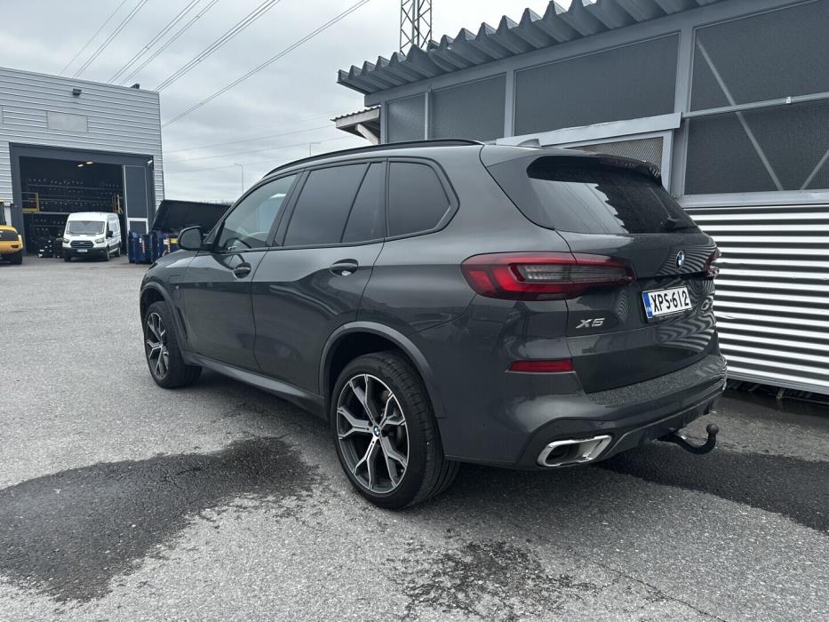 BMW X5 2021