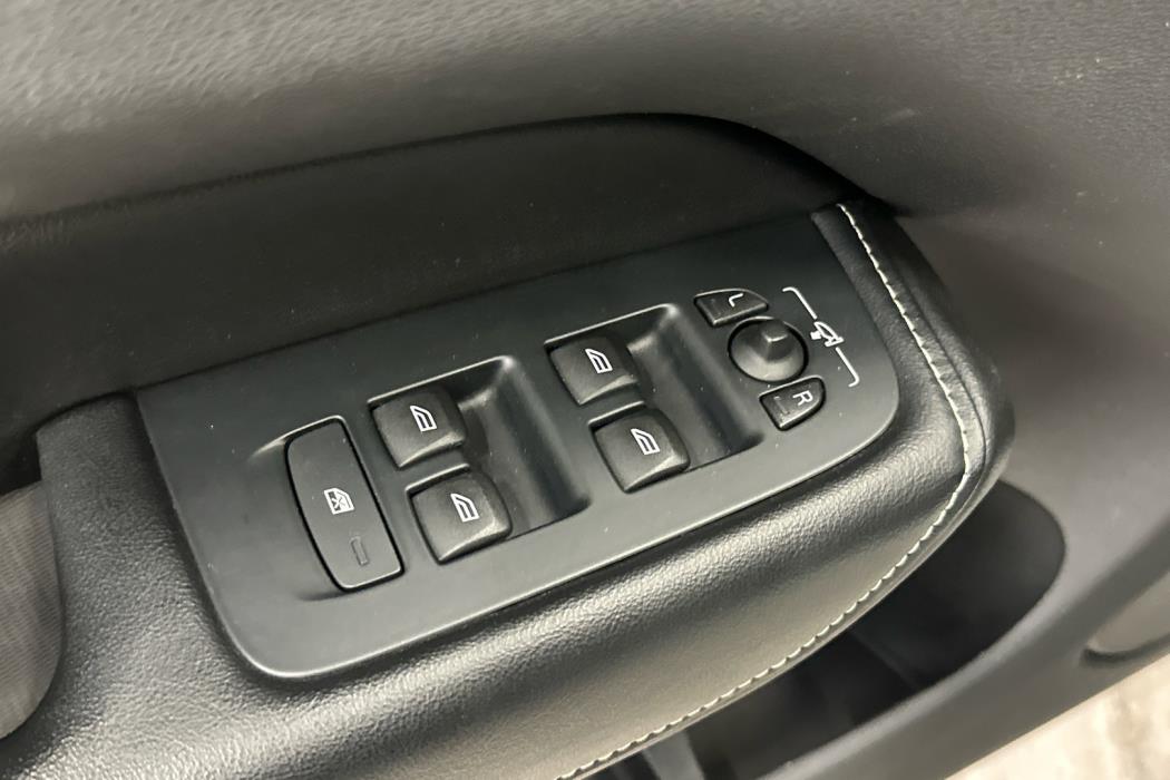 VOLVO XC60 2018