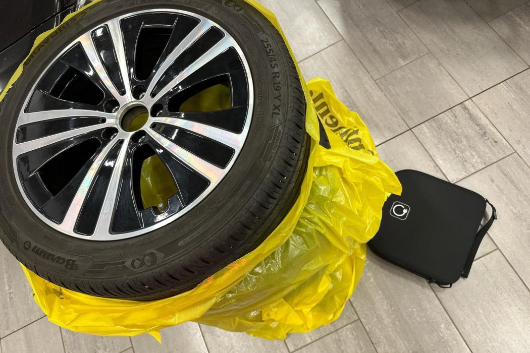 MERCEDES-BENZ EQE 2023