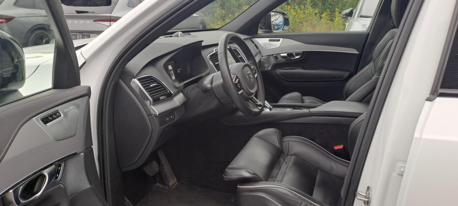 VOLVO XC90 2023