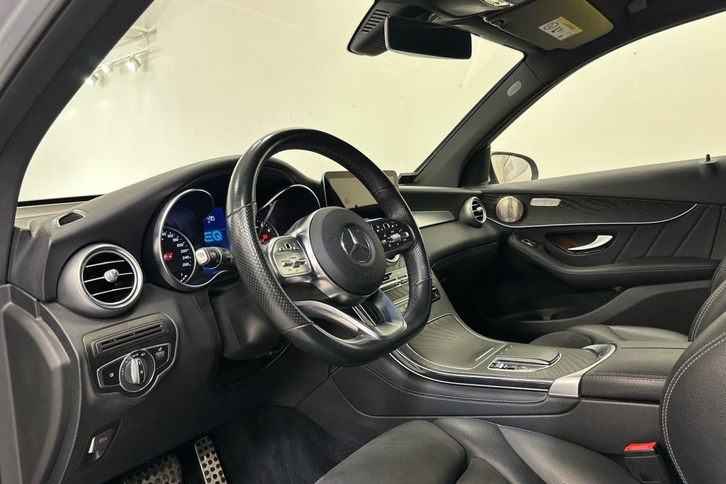 MERCEDES-BENZ GLC 2020