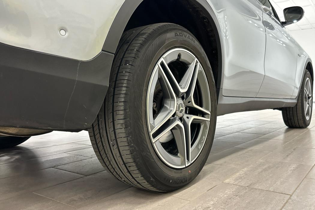 MERCEDES-BENZ GLC 2020