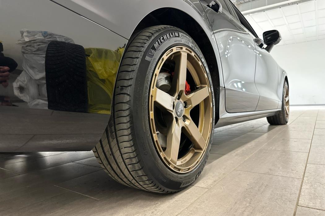 VOLVO S60 2024