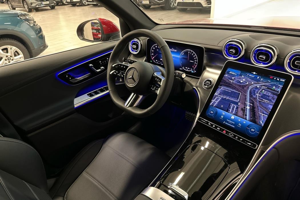 MERCEDES-BENZ GLC 2024