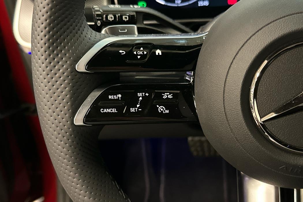 MERCEDES-BENZ GLC 2024