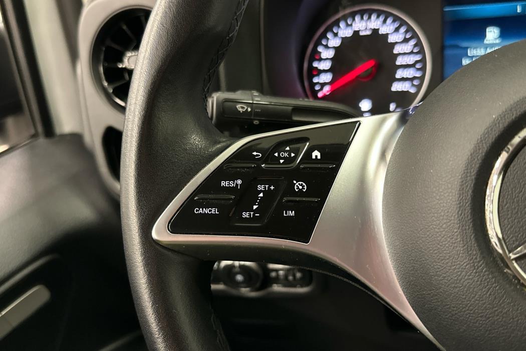 MERCEDES-BENZ VITO 2024