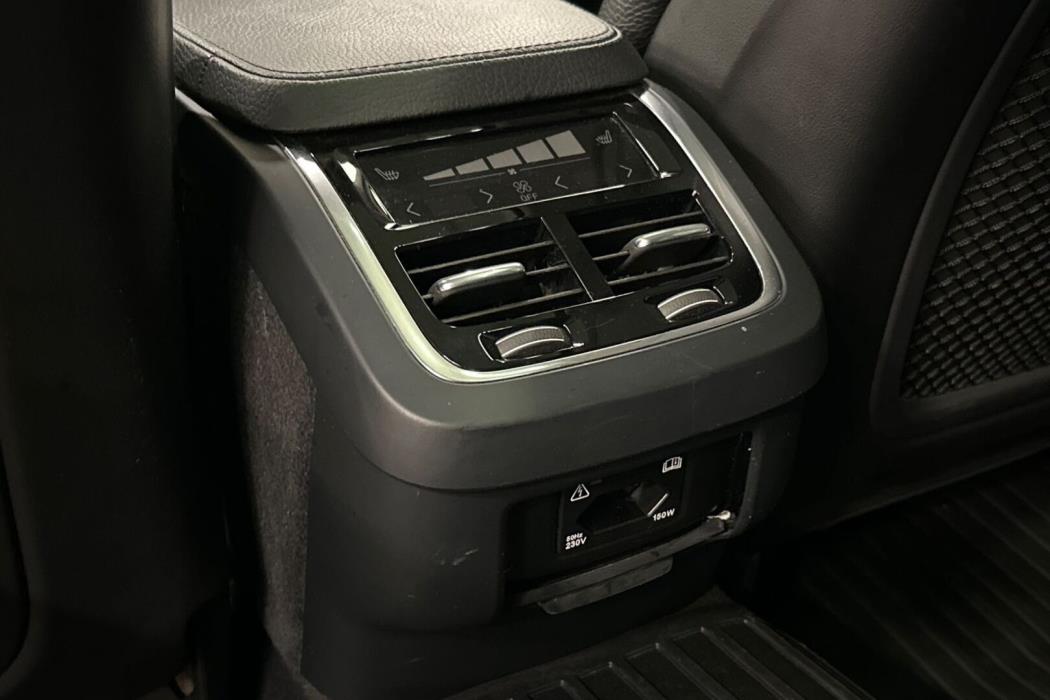 VOLVO V90 Cross Country 2017