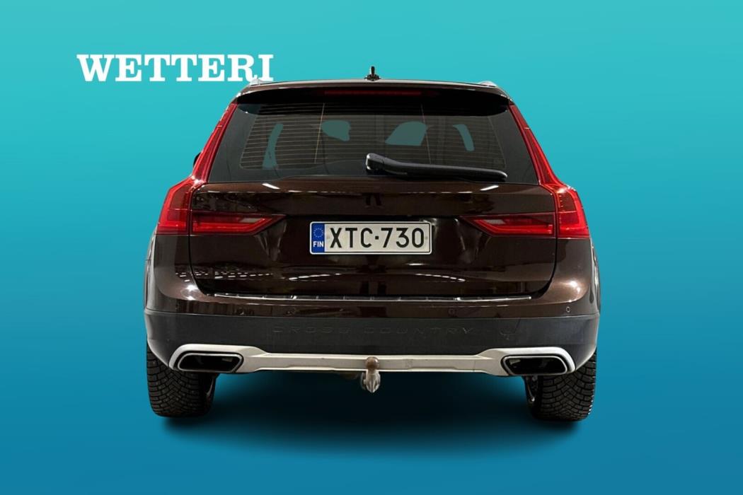 VOLVO V90 Cross Country 2017