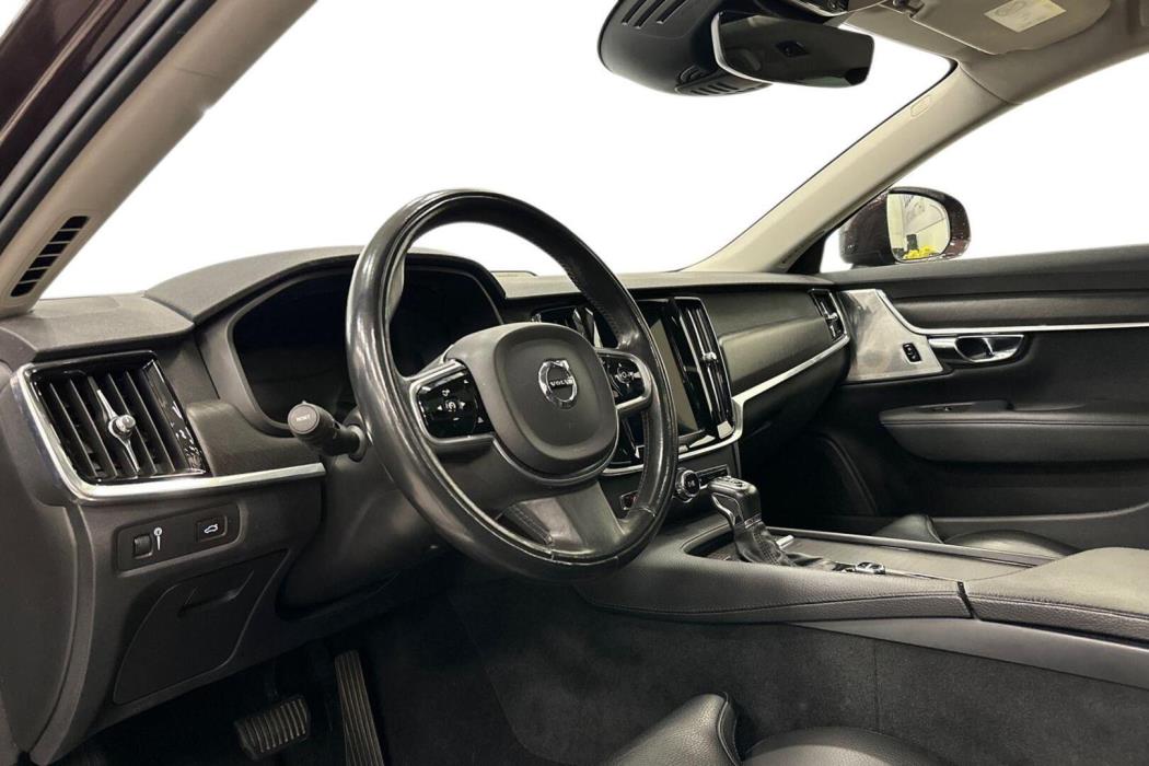 VOLVO V90 Cross Country 2017