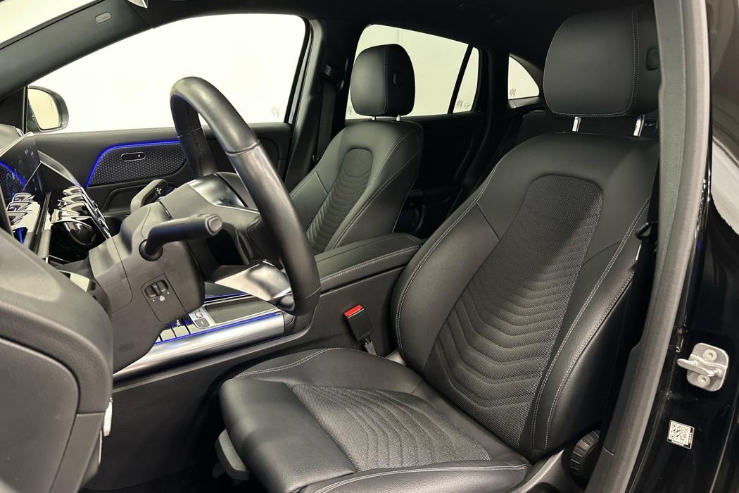 MERCEDES-BENZ EQA 2025