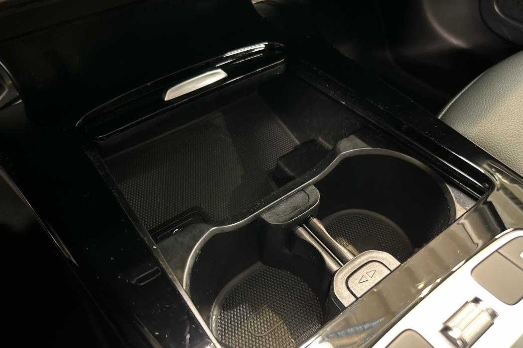 MERCEDES-BENZ A 2025