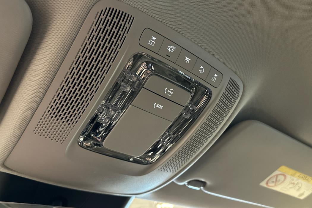 MERCEDES-BENZ A 2025