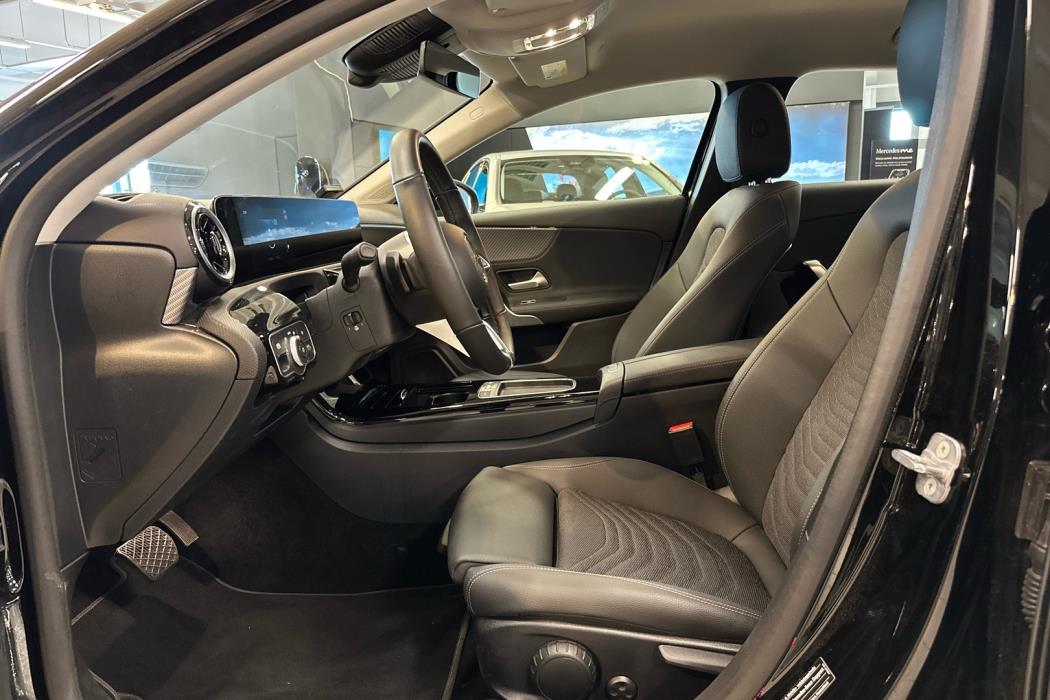 MERCEDES-BENZ A 2025