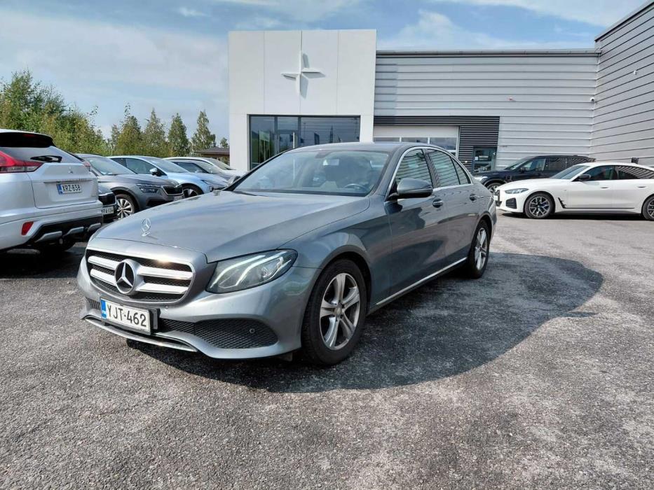MERCEDES-BENZ E 2016