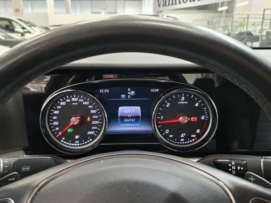 MERCEDES-BENZ E 2016