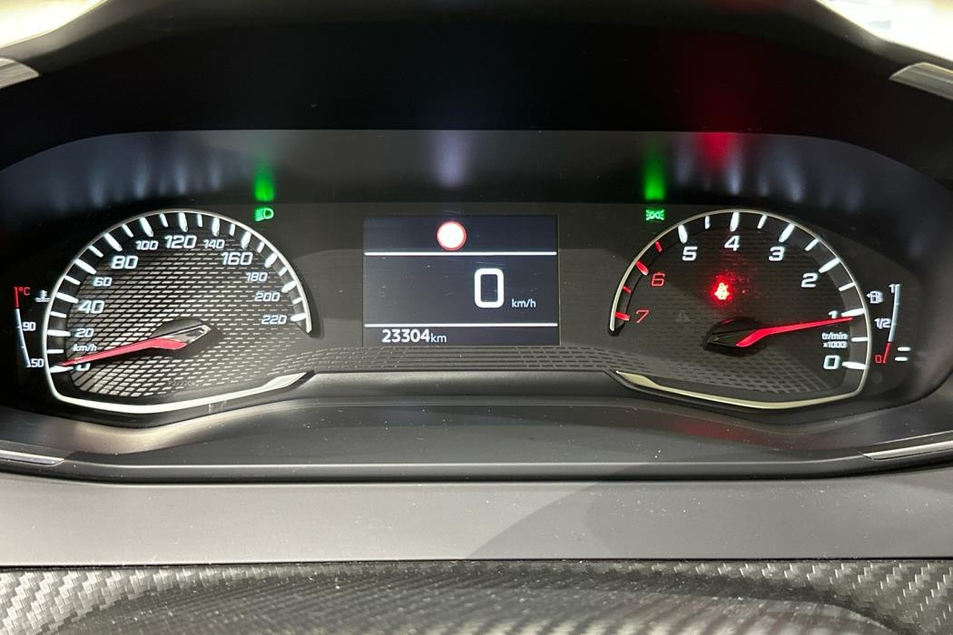 PEUGEOT 208 2021