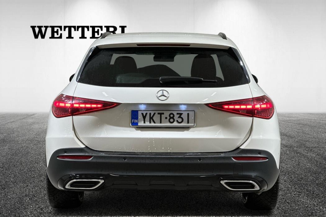 MERCEDES-BENZ C 2022