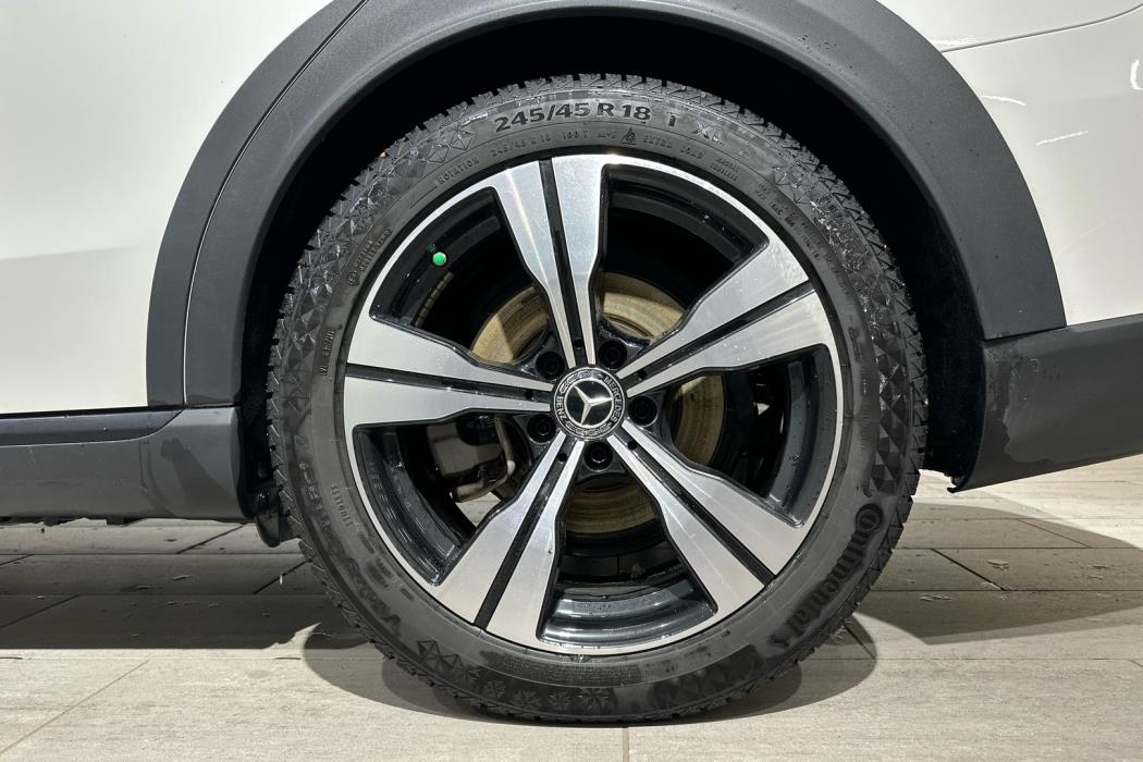 MERCEDES-BENZ C 2022