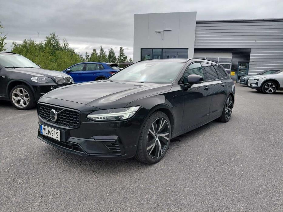 VOLVO V90 2022