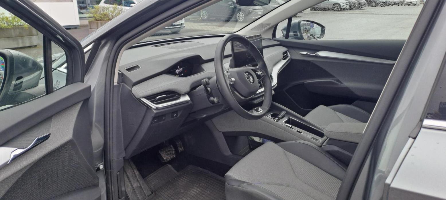 SKODA Enyaq 2023
