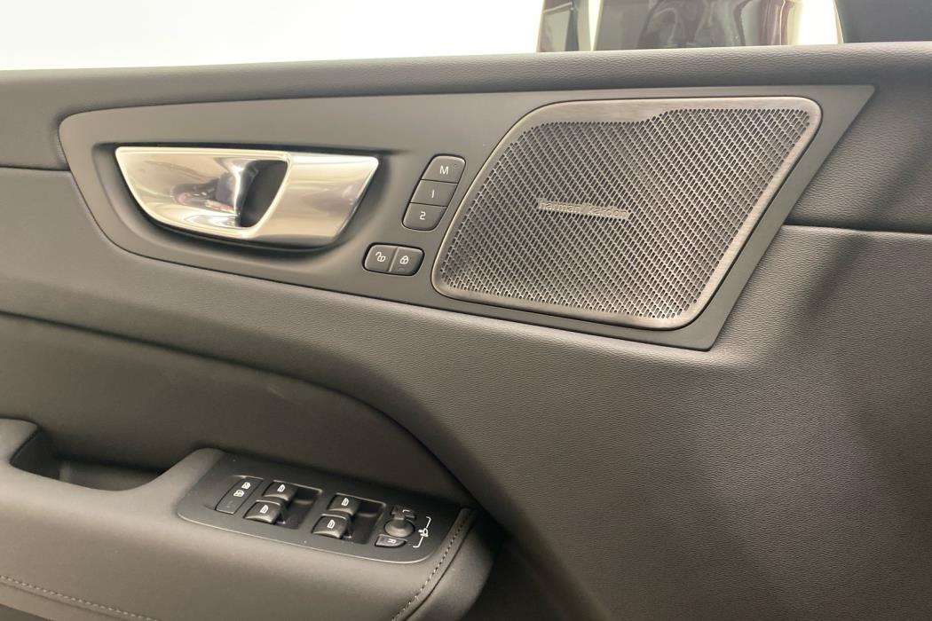 VOLVO XC60 2026