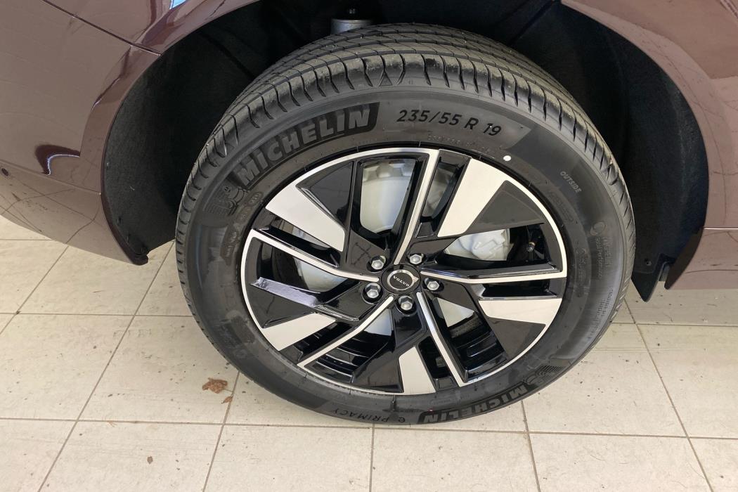 VOLVO XC60 2026