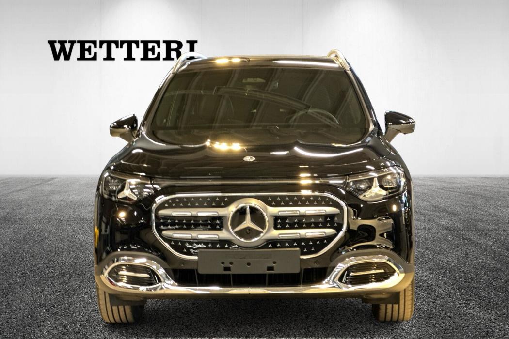 MERCEDES-BENZ GLB 2026