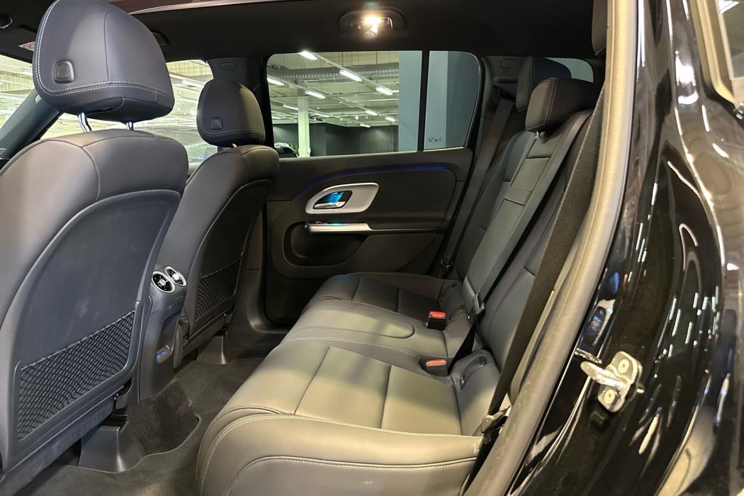MERCEDES-BENZ GLB 2026